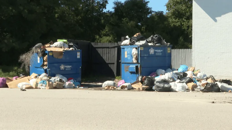 Residents raise concerns over trash pile-up at West Ashley apartment complex