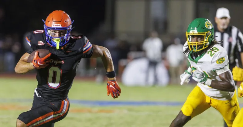 Only a junior, James Island's Raphael Puiu has become one of Lowcountry's top receivers