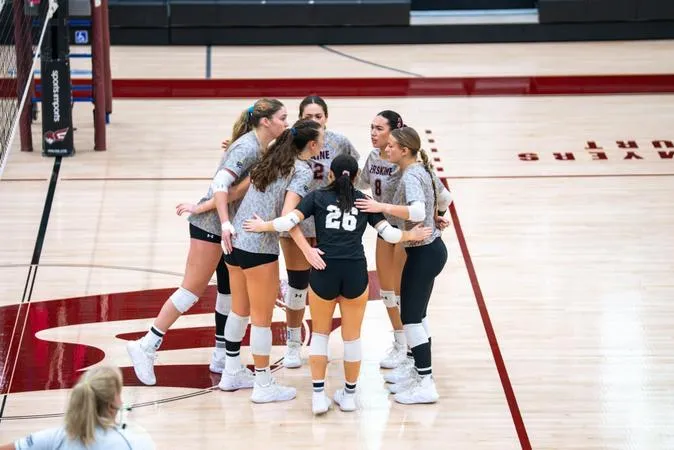 Erskine Women's Volleyball | Fleet drop five-set heartbreaker to Belmont Abbey