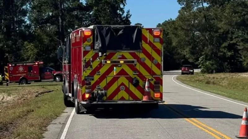 2 vehicle crash blocks lanes on Hwy 917 as crews respond
