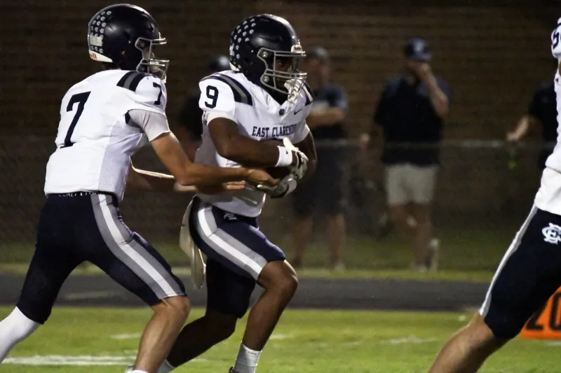 East Clarendon football falls to Waccamaw in nailbiter