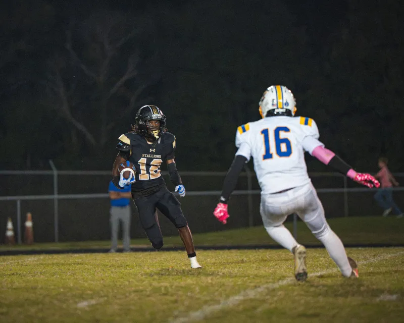 Lee Central outlasts Chesterfield to snap 4-game losing streak