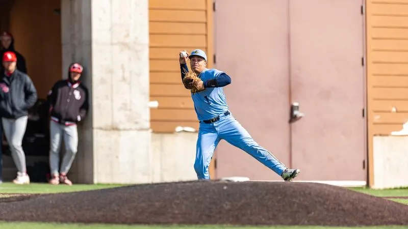 Baseball Splits Final Regular Season Doubleheader