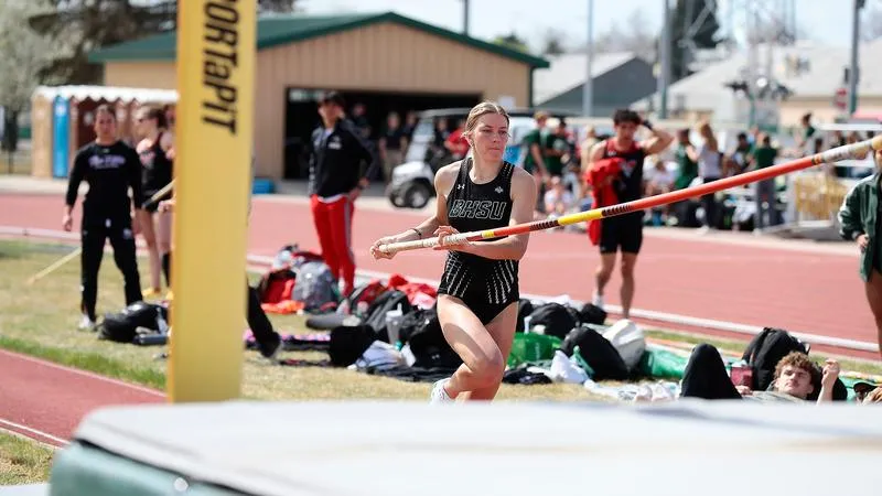 Yellow Jacket Track & Field Travels North to UMary Last Chance Meet