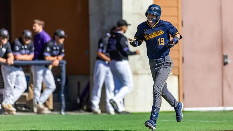 Baseball Cruises Past USF, Moves On To Winner's Bracket Final