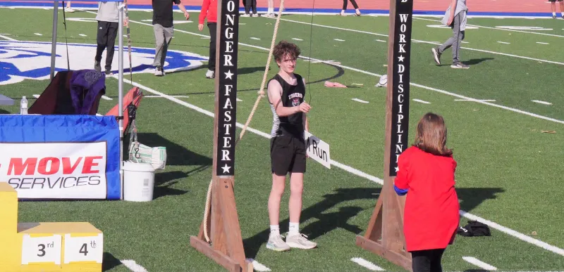 Bauer breaks Lady Tiger 400-meter dash record