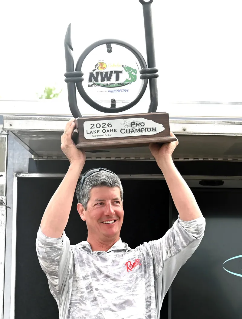 Hartford angler wins NWT Mobridge