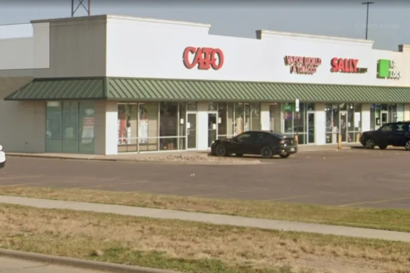 Clothing Chain Closes Stores; Sioux Falls Location Spared for Now
