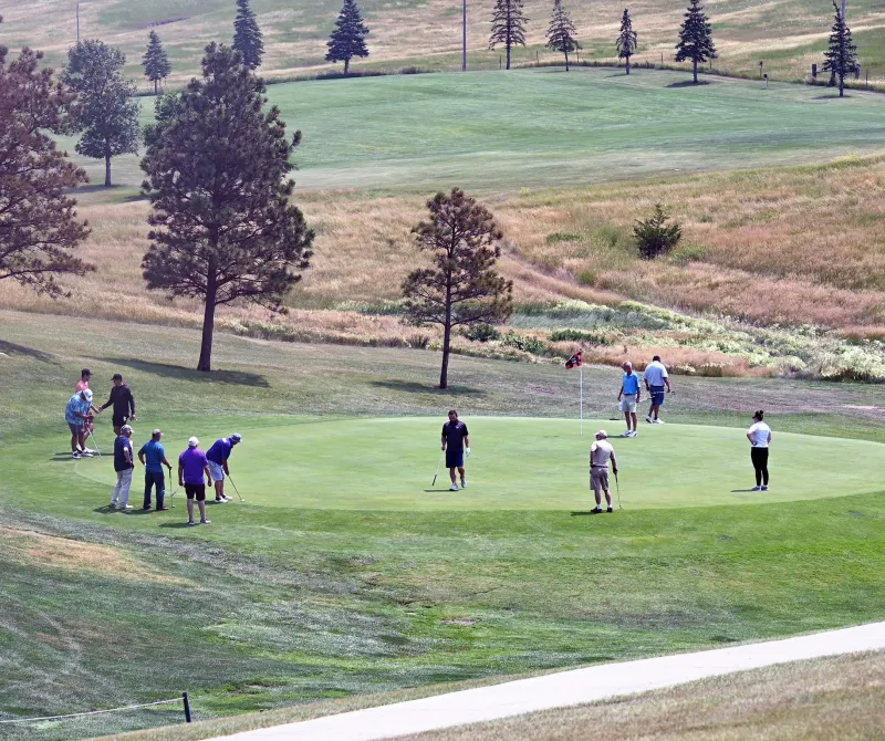 Golf tourney
