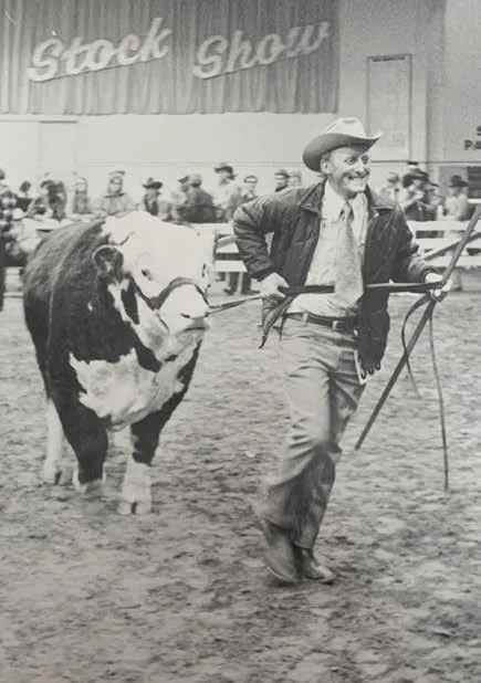 Cattlemen's Beef Board to present Glen Klippenstein with award