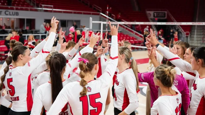 Coyote volleyball earns 12th straight AVCA Team Academic Award