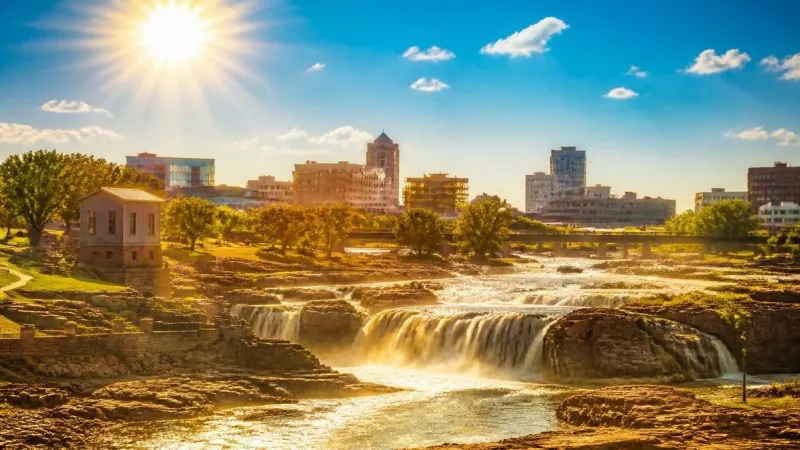 NWS In Sioux Falls Says It's Gonna Be A Hot Weekend!