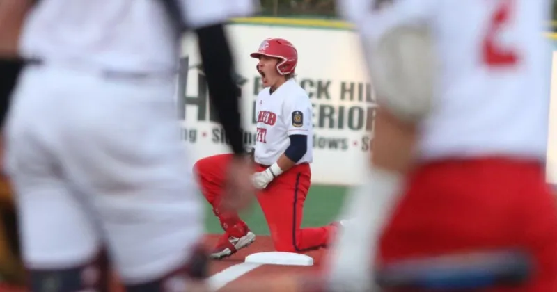 'Makes me proud': Post 22's Brixton Steen playing for brother at state tournament