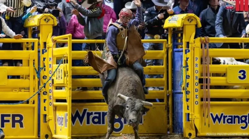 Sankey Pro Rodeo and Phenom Genetics' Ghostship Warrior pushing through catastrophic injury