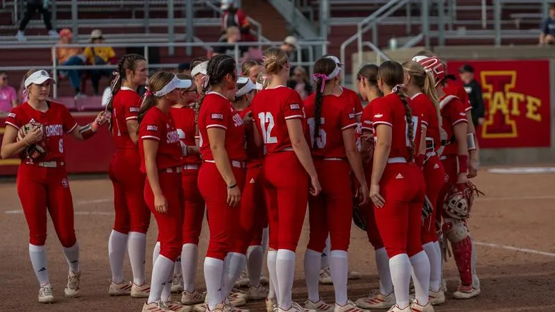 Seventeen Coyotes Earn NFCA Scholar Athlete Honors
