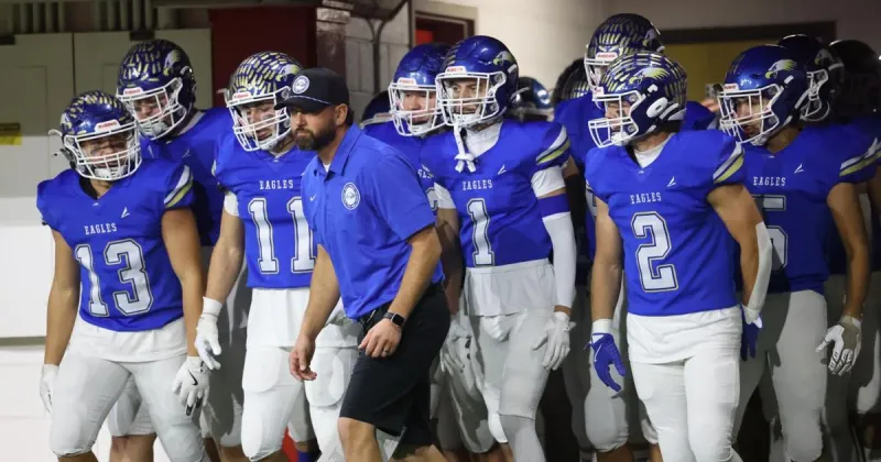 Wall, St. Thomas More appear near top of preseason football Power 5 Poll