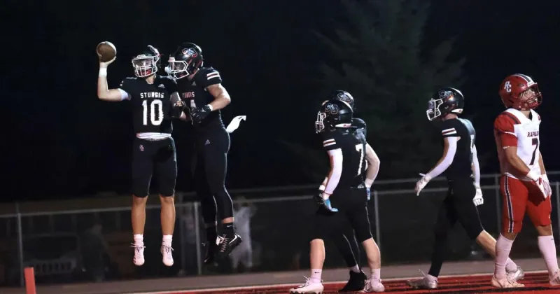 How an offseason trip to Dalton Lake brought cohesion to Sturgis football