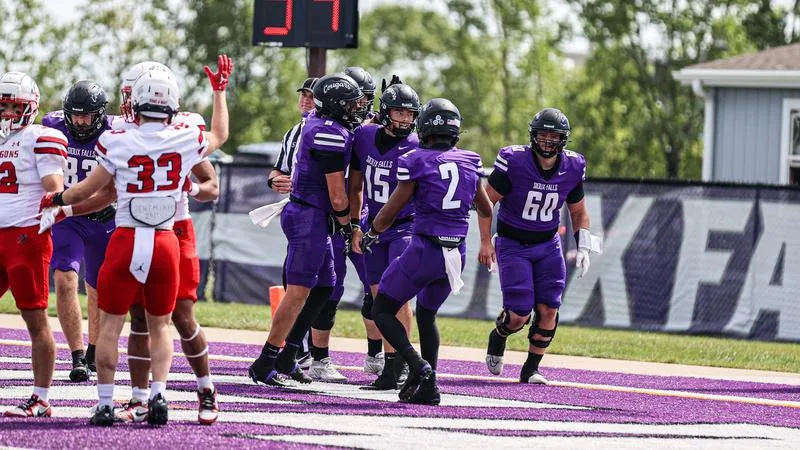 Brueck, Hutchinson & Stahl Deliver as USF Stuns MSU Moorhead in Overtime