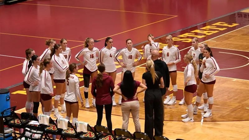 WOLVES SWEEP GOLDEN EAGLES IN HOME/CONFERENCE OPENER