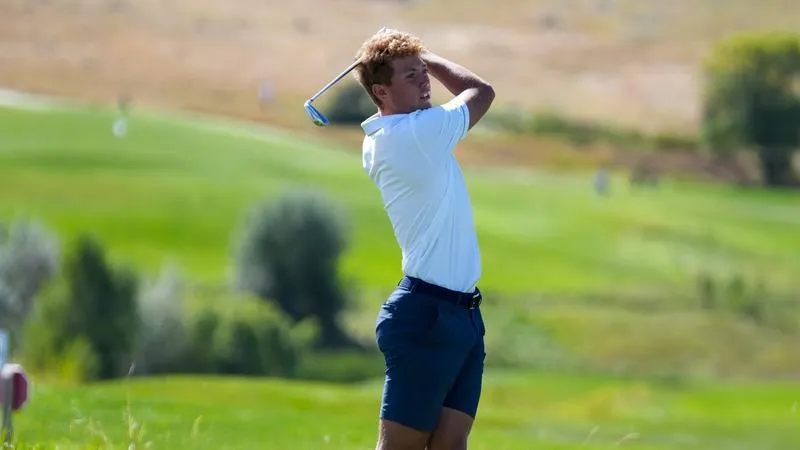 Naqica, Schroeder Lead Rockers at Travis Roy Memorial Invite