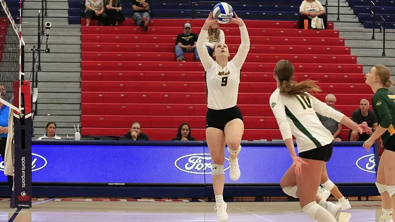 Yellow Jackets Drop Match to ThunderWolves