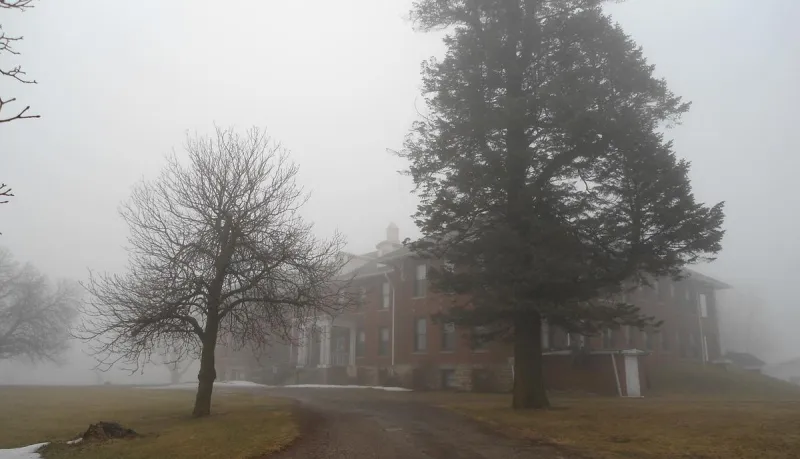 6 Haunted Places in Iowa You Can Tour or Stay the Night At [PHOTOS]