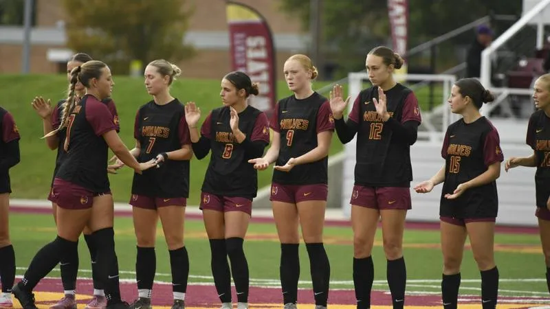 FAN PRIMER | SOCCER PREPS FOR GOLDEN EAGLES AND DRAGONS