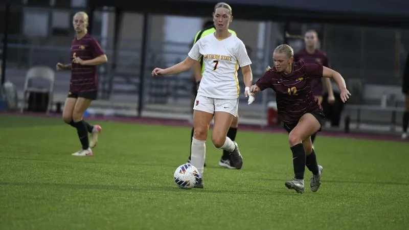 HOFER SCORES TWICE IN VICTORY OVER GOLDEN EAGLES