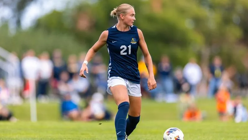 White, Heinz Power Augustana Past Winona State