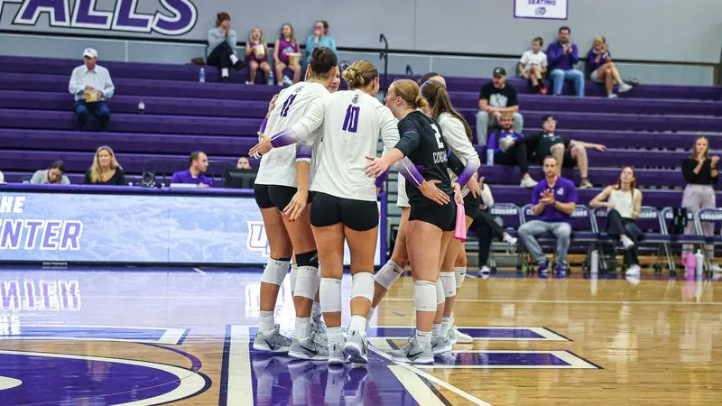 Cougars Fall in Five-Set Rivalry Battle with Augustana