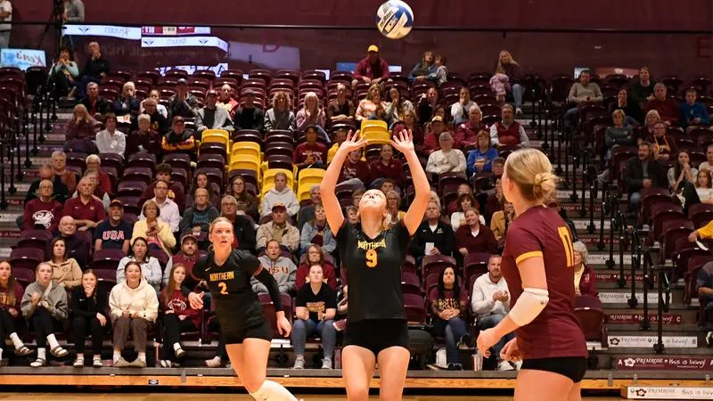VOLLEYBALL COMES UP SHORT IN THEIR BATTLE AGAINST NO. 2 WAYNE STATE