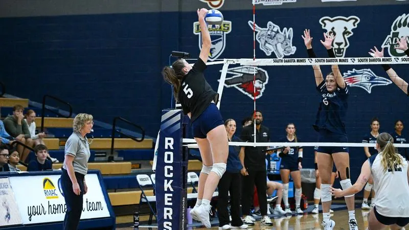 Volleyball Swept by MSU Denver Saturday