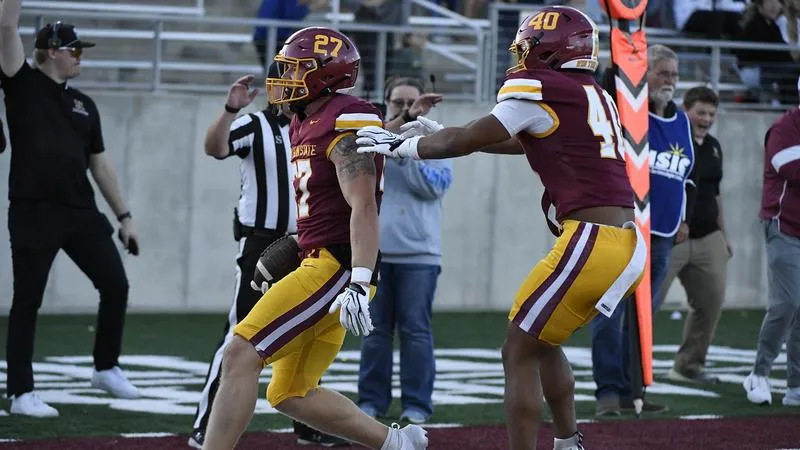NATIONALLY RANKED WOLVES DOWN BEMIDJI STATE IN NORTH DIVISION SHOWDOWN