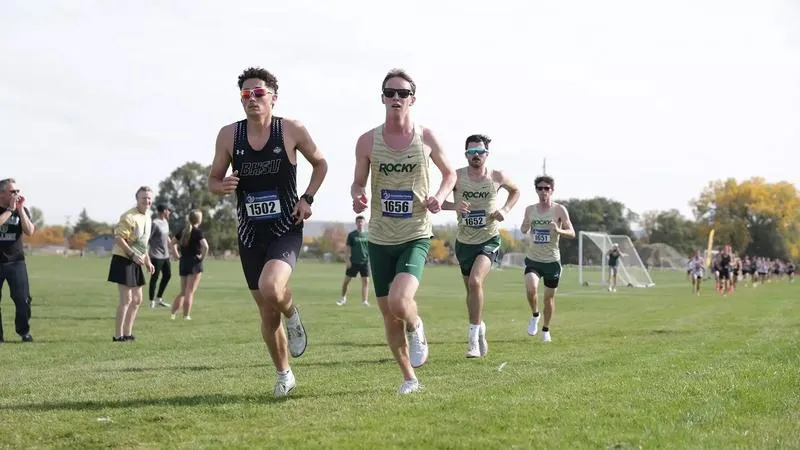 Bruch Leads Green & Gold Trio at Yellowjackets/Battlin' Bears Open