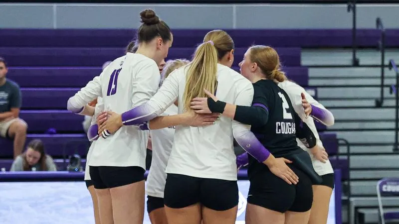 Cougars Battle Wolves to Five Behind Walker's 19 Kills