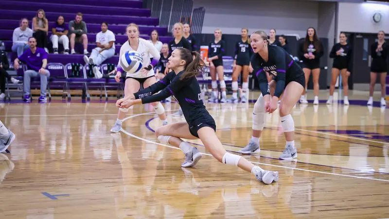 Walker Hits .625 as Cougars Fall to Jamestown in Saturday NSIC Matchup
