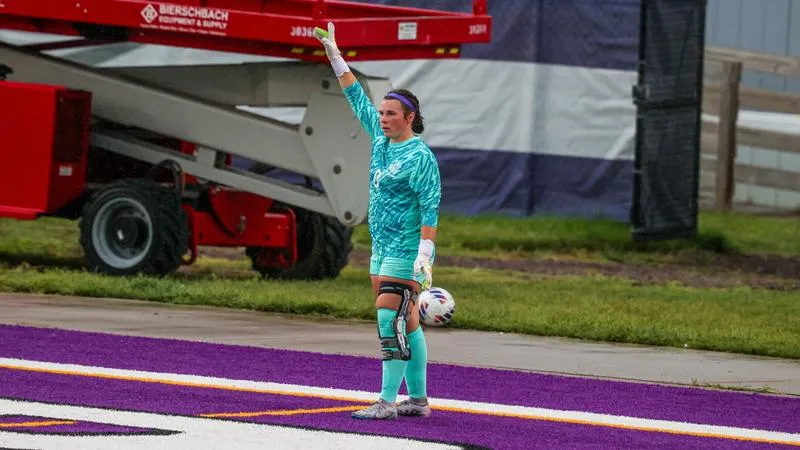 Defensive Stand Earns Cougars NSIC Road Point