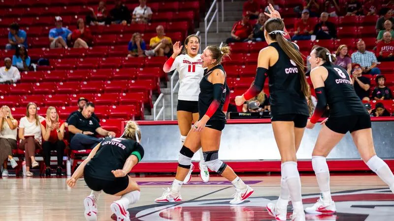 Medeck, Pokharel sweep Summit League Peak Performer of the Week honors