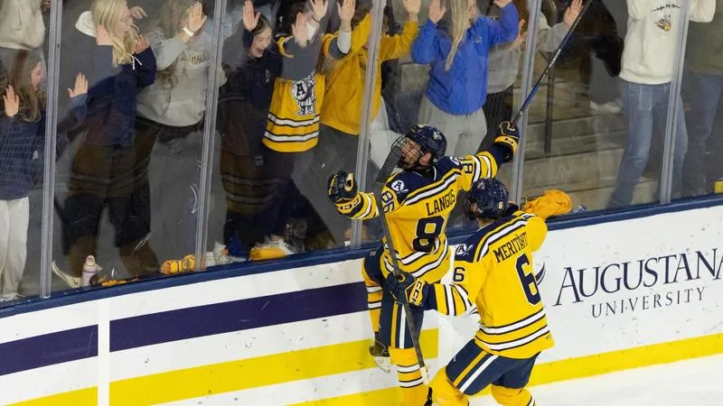 Late Langus Game-Winner Pushes Vikings to 2-1 Win Over Omaha