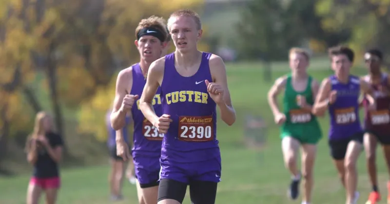 Tahca Zephier, Carter Cooper win Region 5A Cross Country Meet titles