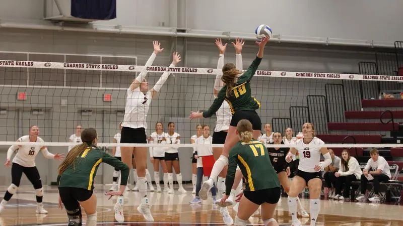 Yellow Jackets Host Rangers in Dig Pink Match