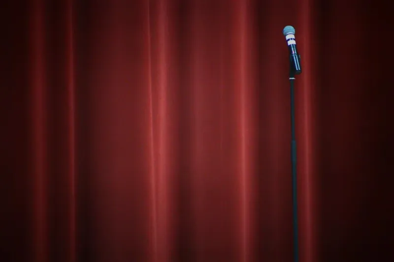 Tom Arnold And Tammy Pescatelli Headline November Shows In Tea