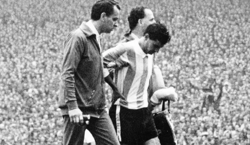 Argentina's Antonio Rattn Dies; 1966 World Cup Dismissal Led To Red & Yellow Cards