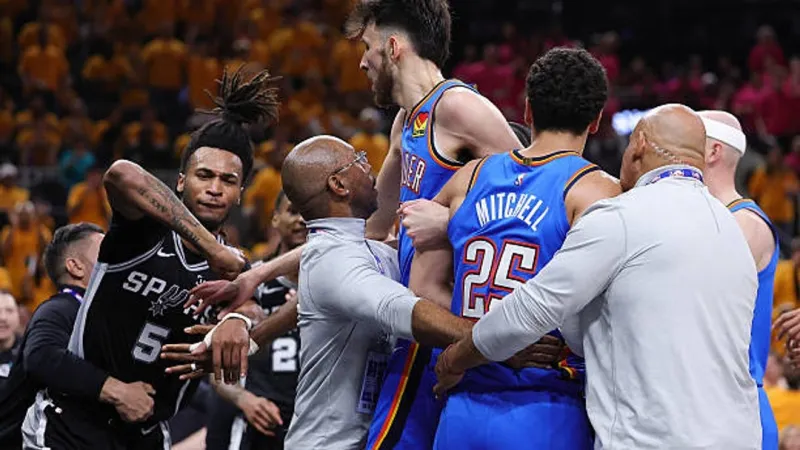 Spurs seeking answers to Thunder's dominance as series heads to Game 4