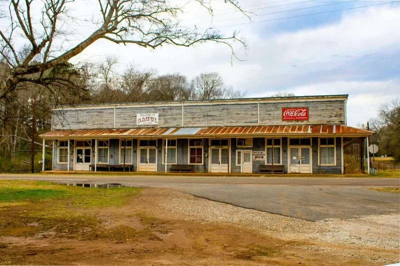 The Real Reason People From Small Texas Towns Never Fully Leave Home