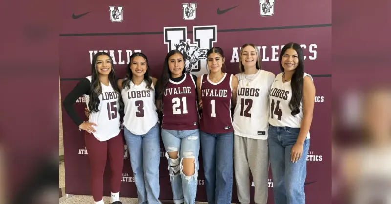 UHS places athletes on All-District basketball teams