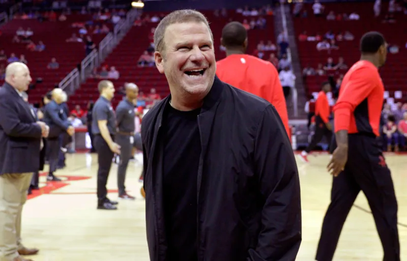 Houston-based Fertitta Entertainment to buy Caesars, a Las Vegas Strip icon, for $6 billion