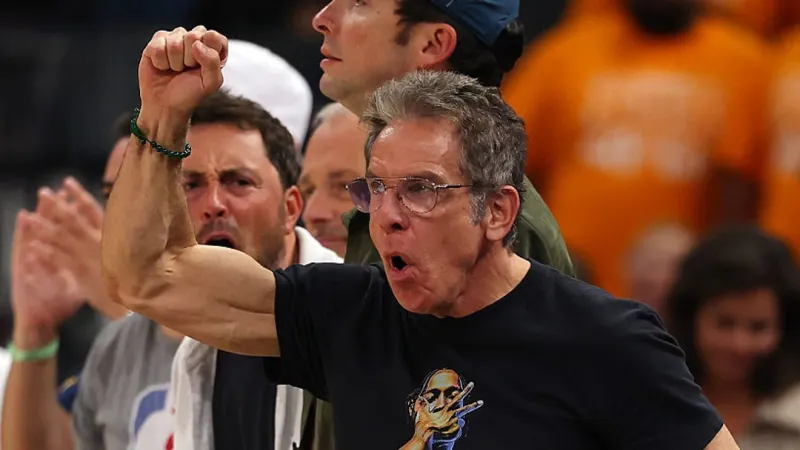 Celebrity crowd turns out for Knicks-Spurs NBA Finals opener in San Antonio