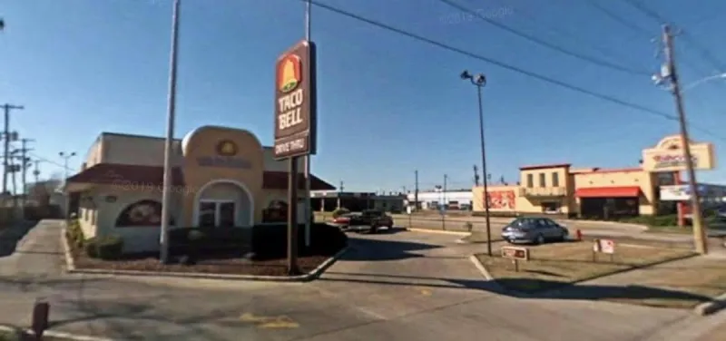 THROWBACK THURSDAY: We Miss The 90s Taco Bell Vibe In Victoria