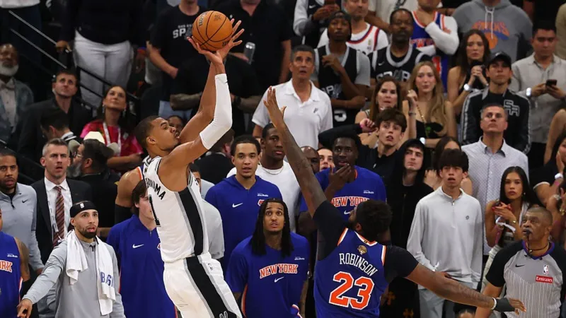 Knicks beat Spurs 105-104 for 2-0 lead in NBA Finals
